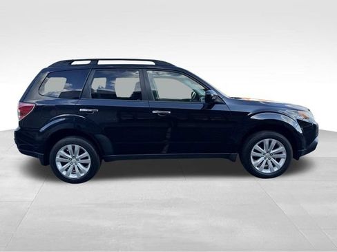 Used 2011 Subaru Forester 2.5X Limited AWD/4WD image 7