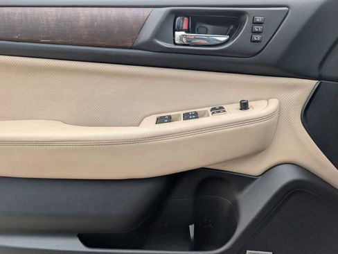 Used 2015 Subaru Outback 2.5i Limited AWD/4WD image 19