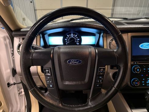 Used 2017 Ford Expedition EL XLT w/ Equipment Group 202A image 10