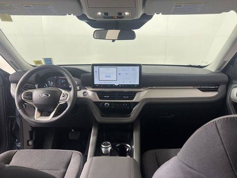 Certified 2026 Ford Explorer Active AWD/4WD image 3