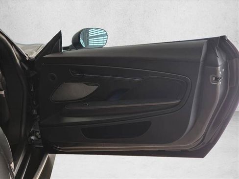 Used 2025 Aston Martin Vanquish RWD image 13