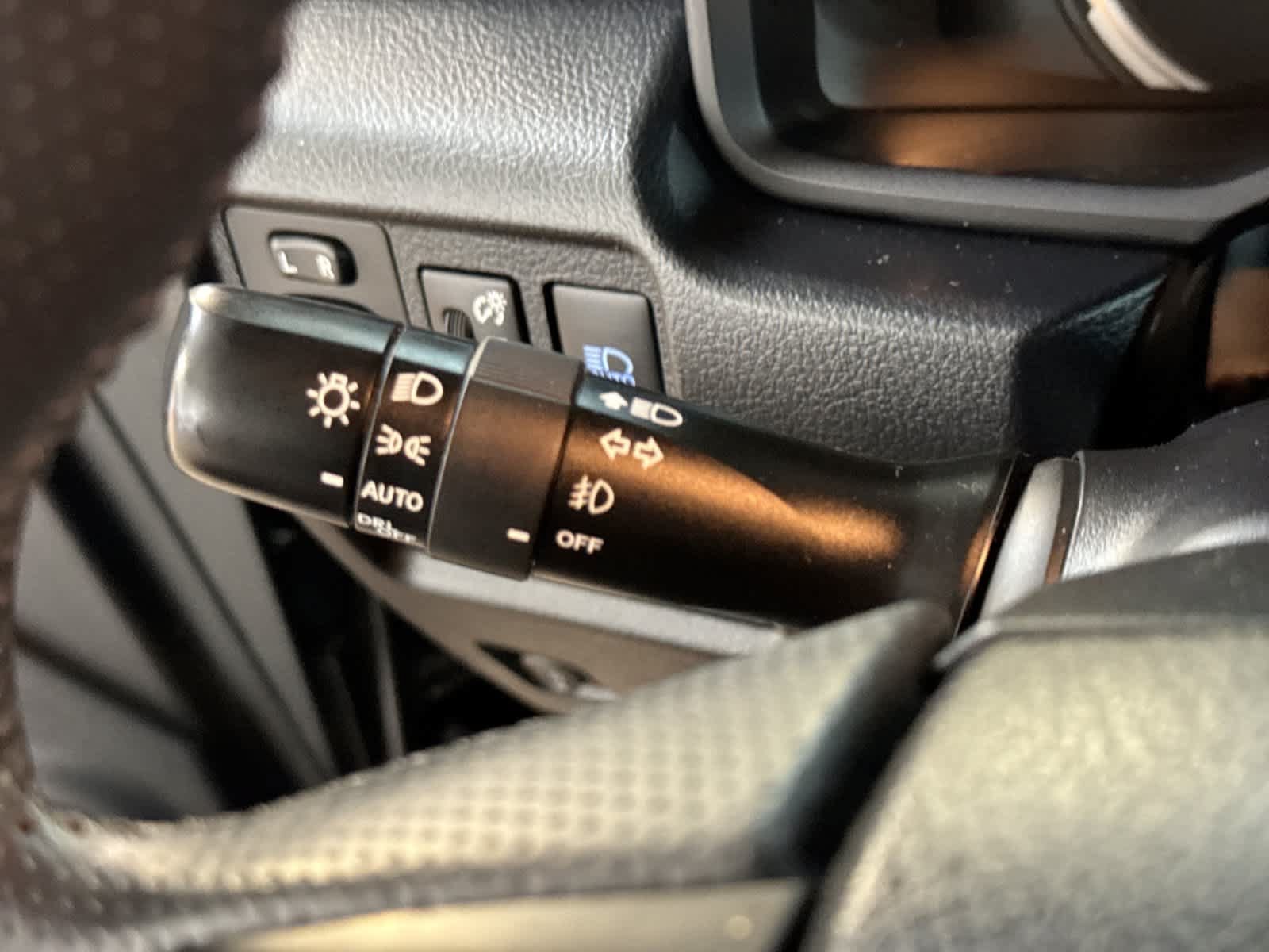 Used 2021 Toyota 4Runner Limited AWD/4WD image 32
