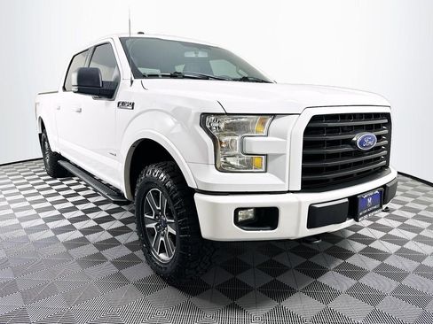 Used 2016 Ford F150 XLT w/ Equipment Group 302A Luxury image 6