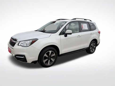 Used 2018 Subaru Forester 2.5i Premium w/ All-Weather Package AWD/4WD image 1