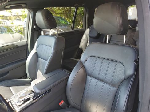 Used 2017 Mercedes-Benz GLS 450 4MATIC image 21