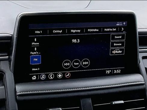 Used 2021 GMC Yukon SLT w/ SLT Luxury Package AWD/4WD image 21