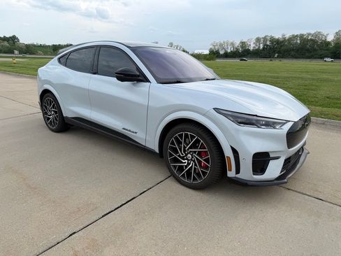 Used 2023 Ford Mustang Mach-E GT w/ GT Performance Edition AWD/4WD image 4