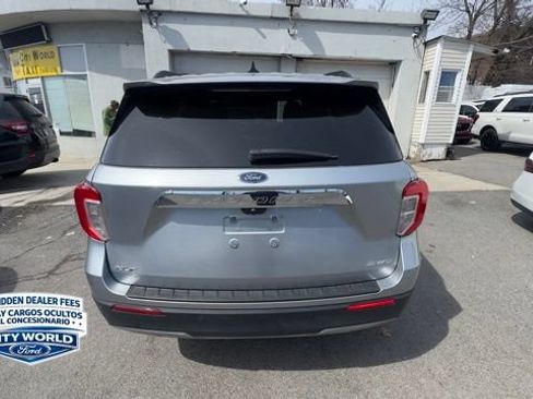 Certified 2022 Ford Explorer XLT w/ Equipment Group 202A AWD/4WD image 3