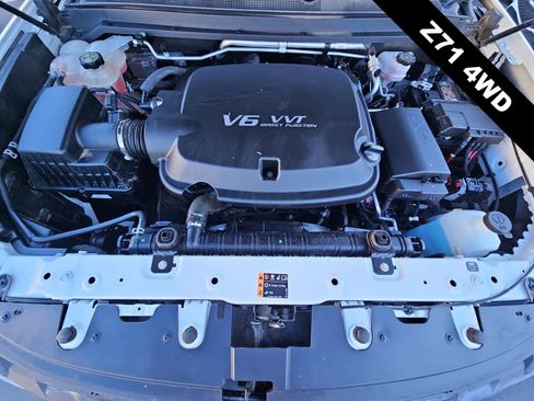 Used 2022 Chevrolet Colorado Z71 AWD/4WD image 13