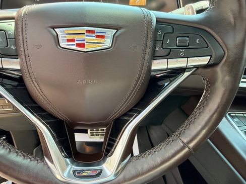 Used 2023 Cadillac Escalade V AWD/4WD image 25