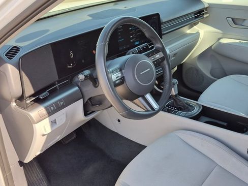 Used 2025 Hyundai Kona SEL FWD image 10