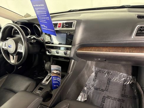 Used 2017 Subaru Outback 3.6R Limited image 38