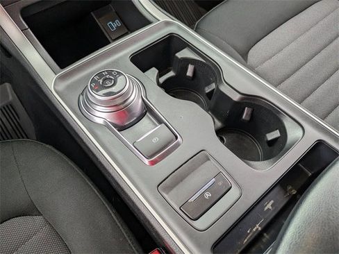 Used 2022 Ford Edge SE image 26