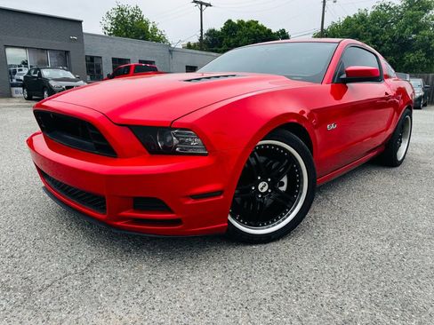 Used 2014 Ford Mustang GT Premium w/ Comfort Package RWD image 1