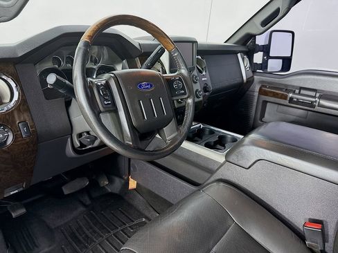 Used 2016 Ford F350 Platinum w/ Platinum Package image 9