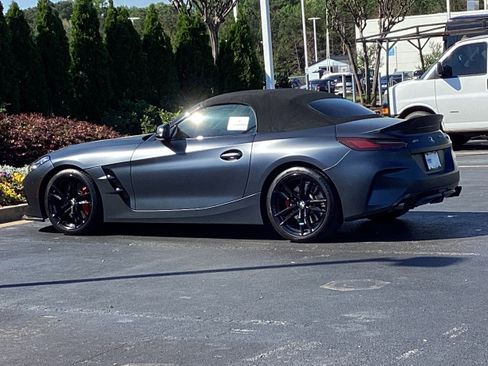 Used 2024 BMW Z4 M40i w/ Premium Package image 10