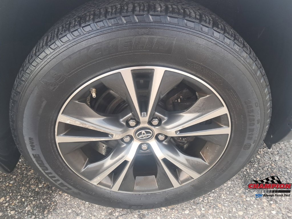 Used 2016 Toyota Highlander XLE AWD/4WD image 13