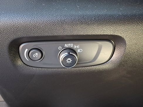 Certified 2023 Chevrolet Traverse LT w/ LPO, Floor Liner Package image 27