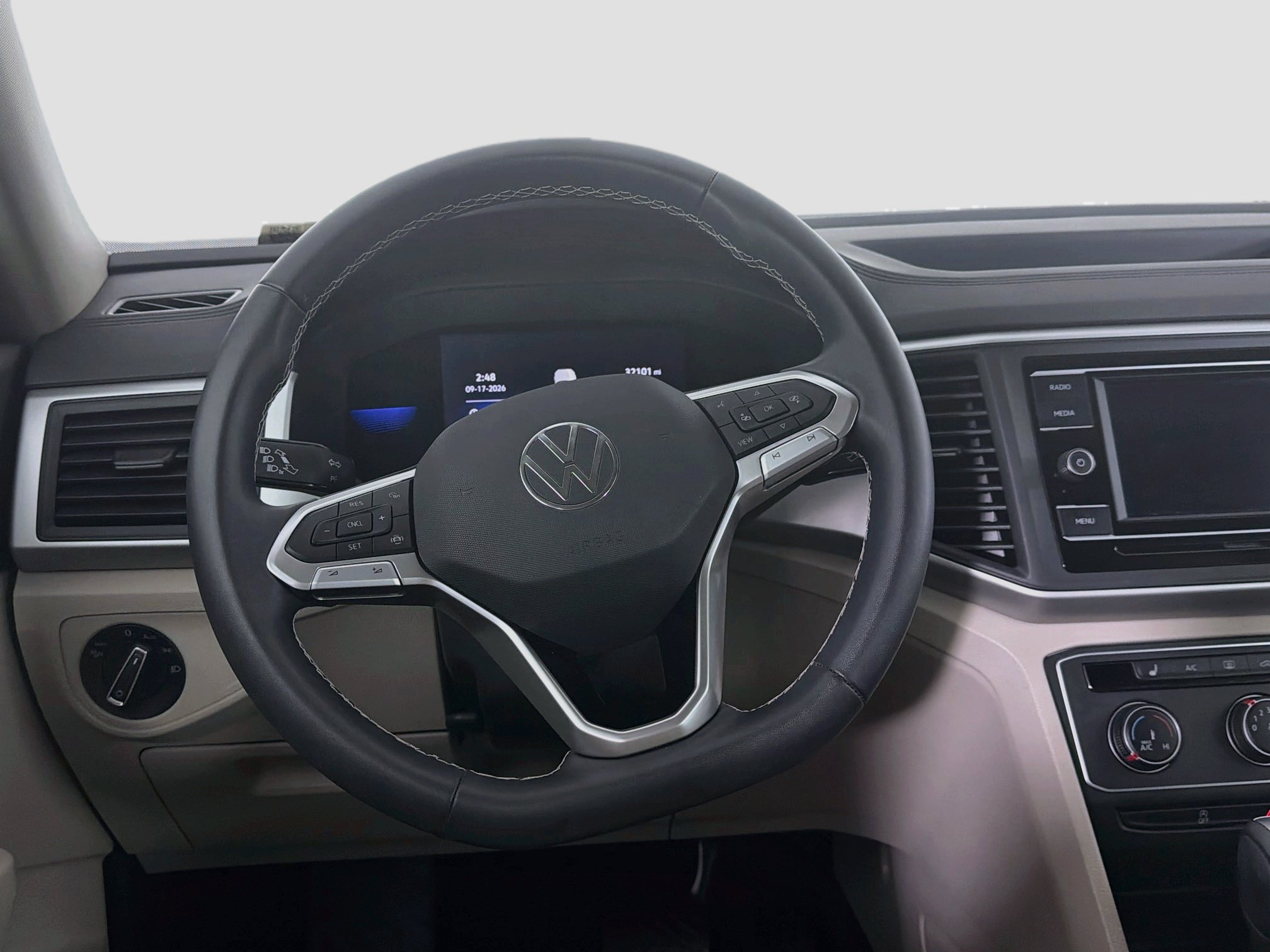 Used 2023 Volkswagen Atlas SE FWD image 18