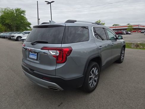 Used 2023 GMC Acadia SLT w/ Preferred Package FWD image 6