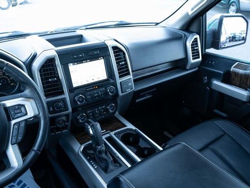 Used 2018 Ford F150 Lariat image 16