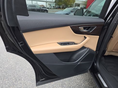 Used 2022 Audi Q7 2.0T Premium Plus w/ Premium Plus Package image 49