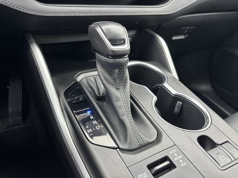 Used 2021 Toyota Highlander XSE image 27