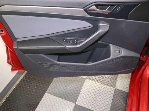 Certified 2026 Volkswagen Jetta SE FWD image 39