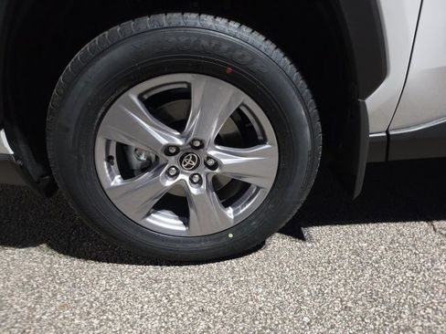 New 2025 Toyota RAV4 XLE image 11