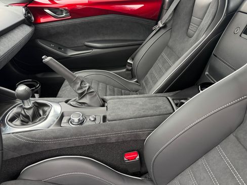 New 2026 MAZDA MX-5 Miata RF Club RWD image 14