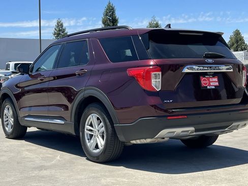 Used 2022 Ford Explorer XLT RWD image 7