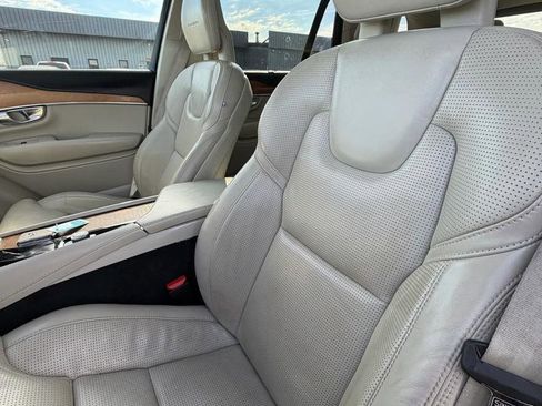 Used 2018 Volvo XC90 T6 Inscription w/ Convenience Package image 24