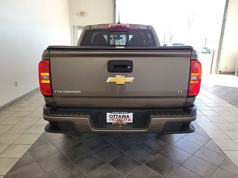 Used 2016 Chevrolet Colorado LT w/ LT Convenience Package image 6