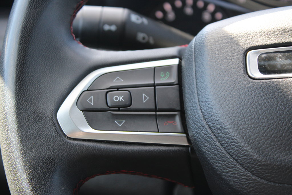 Used 2024 Jeep Compass Trailhawk AWD/4WD image 24