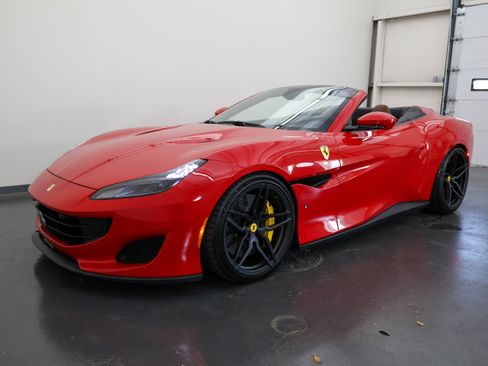 Used 2019 Ferrari Portofino RWD image 8