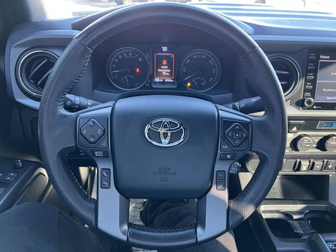 Used 2021 Toyota Tacoma TRD Sport image 19