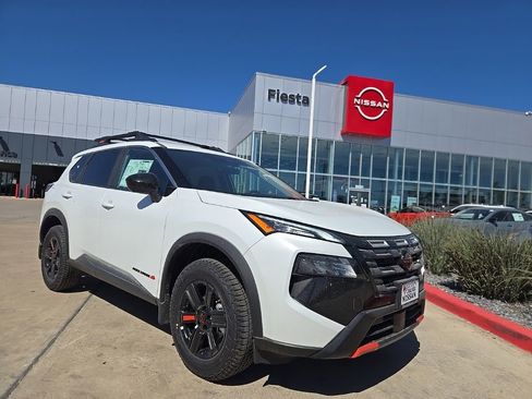 New 2026 Nissan Rogue SV AWD/4WD image 1