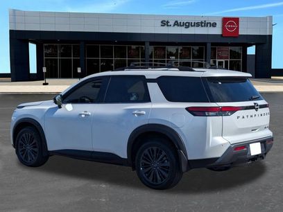 New 2026 Nissan Pathfinder SL
