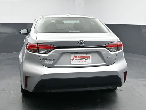 Used 2023 Toyota Corolla LE image 7