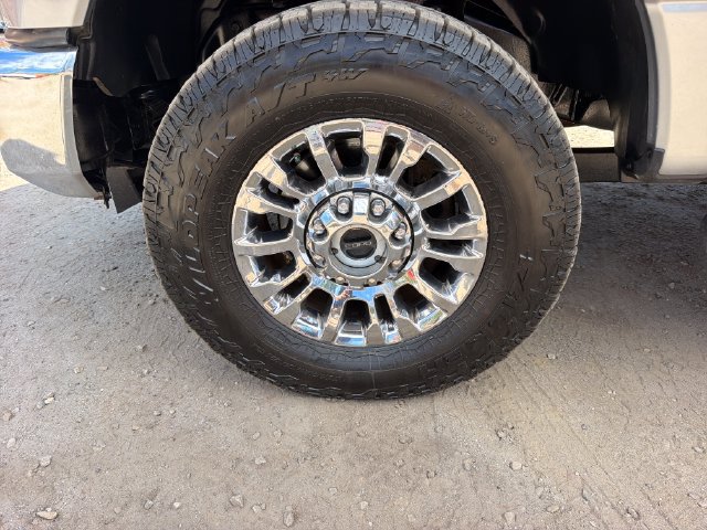 Used 2022 Ford F350 XLT w/ XLT Premium Package AWD/4WD image 34
