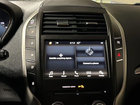 Used 2019 Lincoln MKC Premiere image 21