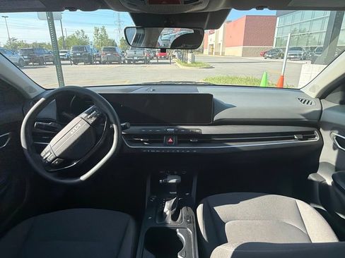 Used 2025 Kia K4 FWD image 8