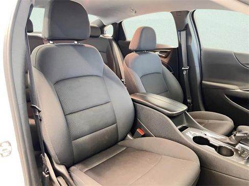 Certified 2023 Chevrolet Malibu LT w/ Driver Confidence Package image 8
