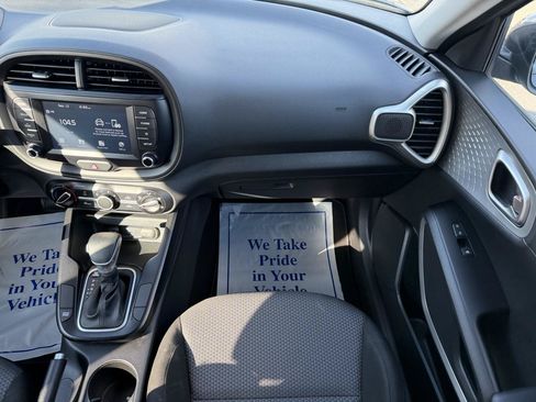 Used 2021 Kia Soul LX FWD image 23