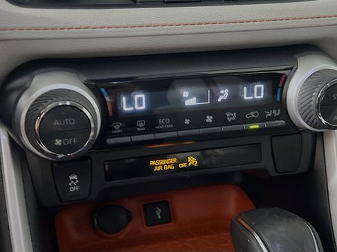 Used 2020 Toyota RAV4 Adventure image 26