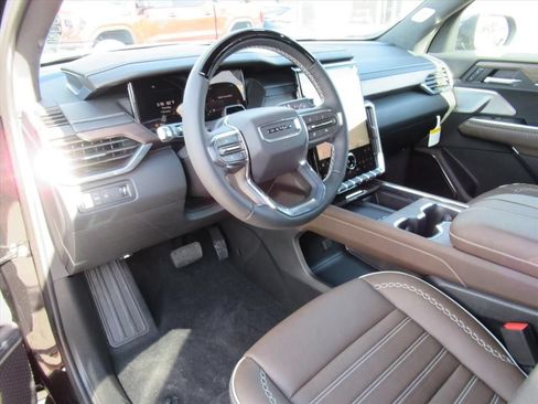New 2026 GMC Acadia Denali Ultimate FWD image 14