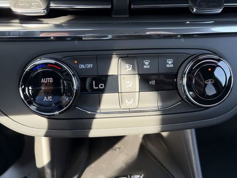New 2026 Buick Envista Preferred w/ Convenience II Package FWD image 24