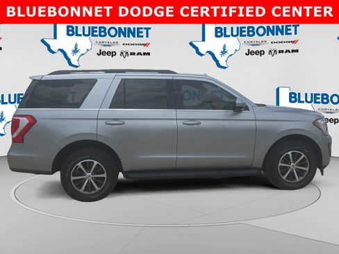 Used 2021 Ford Expedition XLT RWD image 4