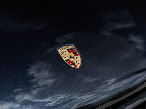 Certified 2026 Porsche Macan AWD/4WD image 21