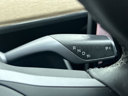 Used 2019 Tesla Model 3 Long Range RWD image 19